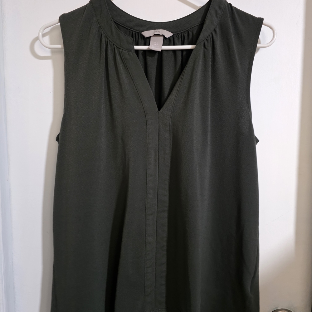H&M Sleeveless V-Neck Blouse - Dark Green